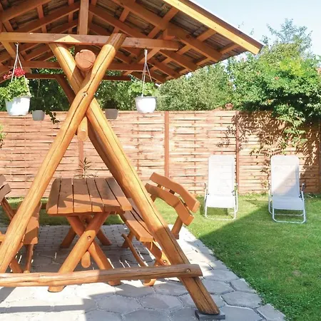 Three-bedroom In Balatonfenyves